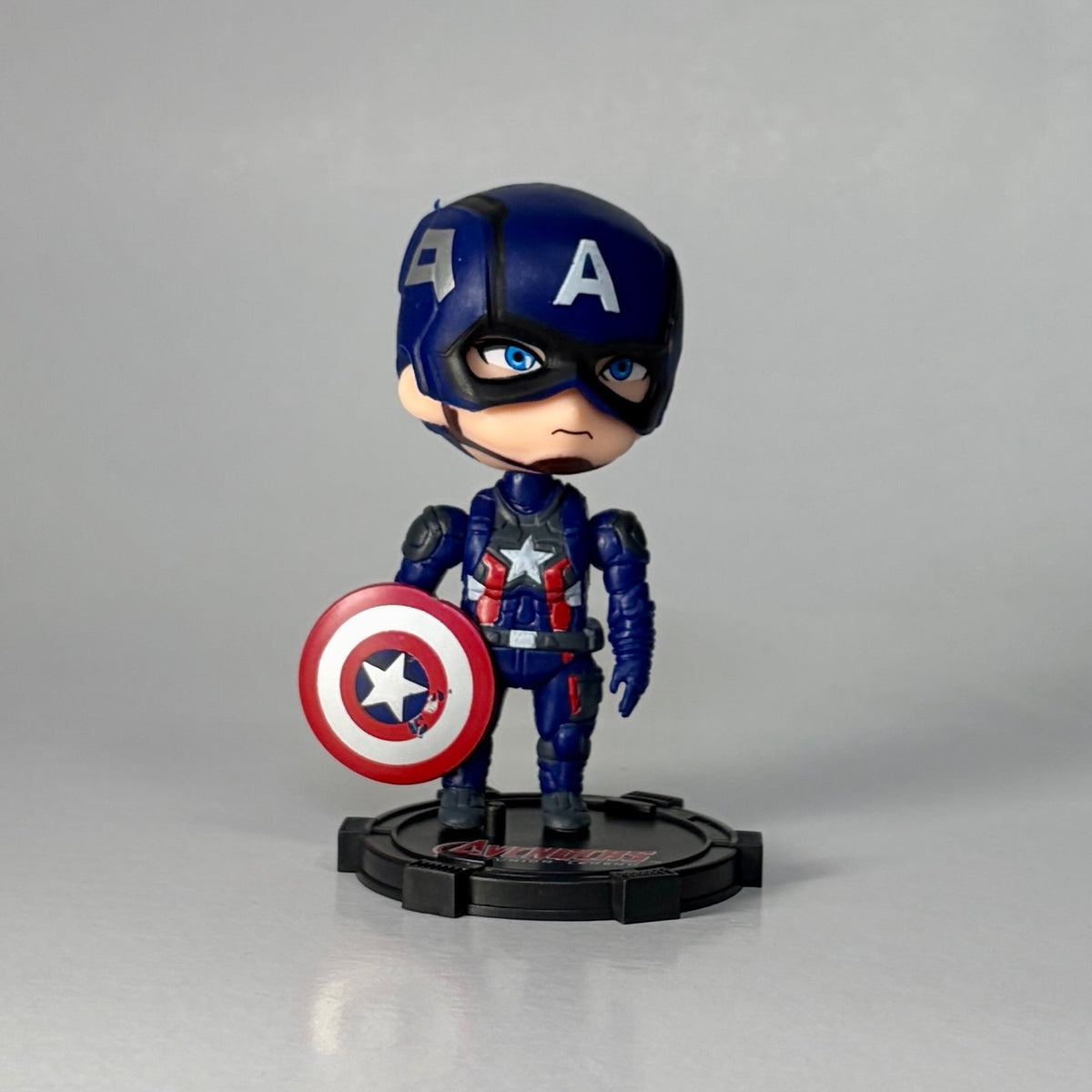 Marvel - Captain America (Action Figure - Medium)